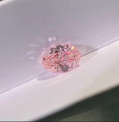 آزمایشگاه برش بیضی با الماس صورتی 10 Mohs Pink Loose Diamond ایجاد کرد