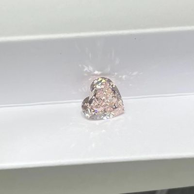 عمده فروشی الماس مصنوعی صورتی آزمایشگاهی رشد الماس شکل قلب 1.78ct