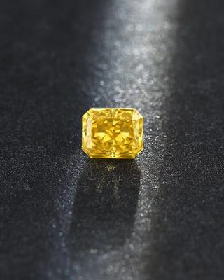 کوسن شل الماس HPHT Lab Grown Yellow Diamond Synthetic Diamond Grit