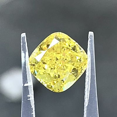 0.55ct لابراتوار ساخته شده الماس زرد مربع شکل بالش فانتزی زرد روشن گواهینامه IGI