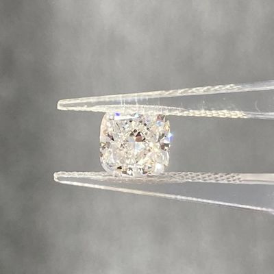 1.05CT مربع بالش برش آزمایشگاه ساخته شده الماس سفید F VVS2 CVD آزمایشگاه الماس رشد