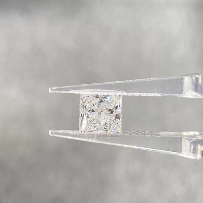 IGI گواهینامه لوز لابراتوار ساخته شده CVD الماس 2.3ct E VVS2 پرنسس برش