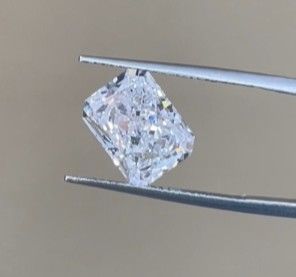 الماس تولید شده در آزمایشگاه CVD DEF VS 1-15ct Radiant Brilliant Cut گواهینامه IGI